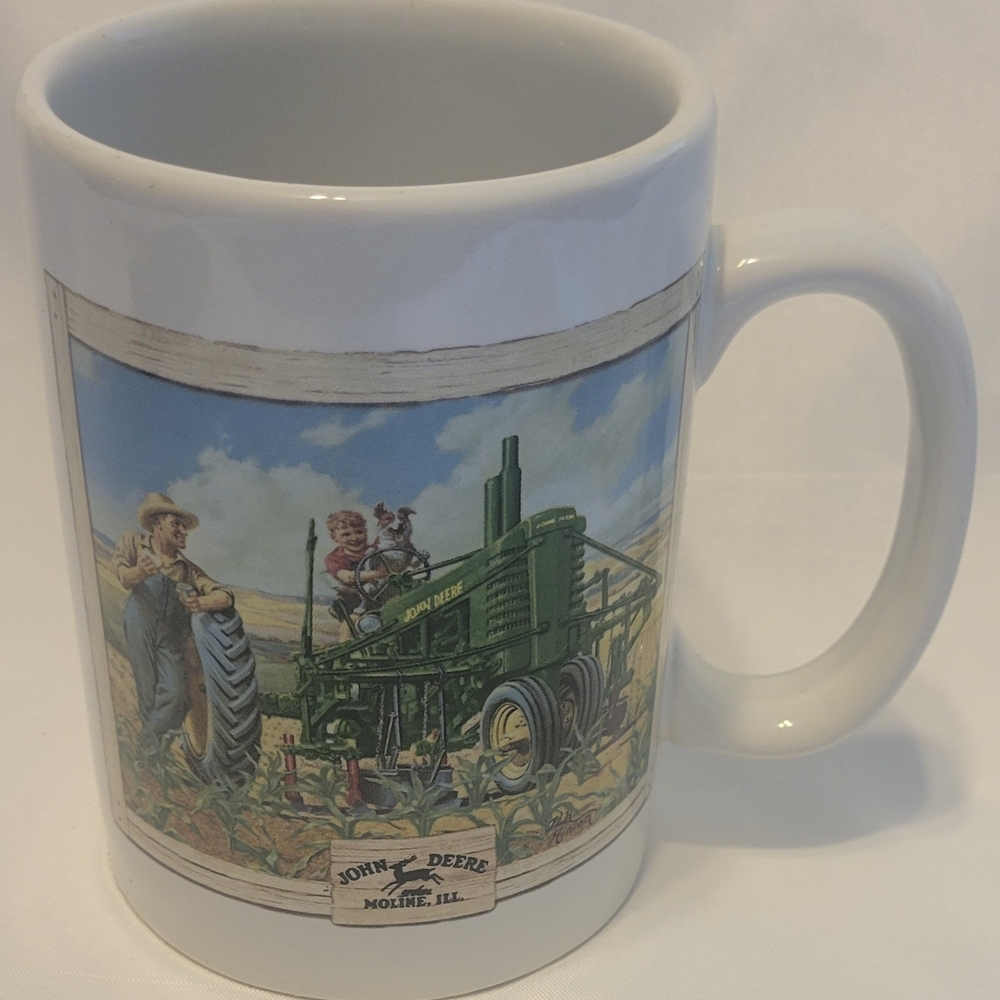 John Deere Vintage Tractor Mug - White and Green
